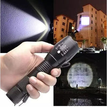 Load image into Gallery viewer, Zoom In A Flash Your Big Flash Light In Small Footprint + Bonus Bike Mount Free Vista Shops