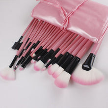 Load image into Gallery viewer, Sculptor 32 Piece High Quality Wooden Makeup Brush Set Vista Shops