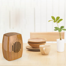 Load image into Gallery viewer, Wood Look Retro Bluetooth Speaker Vista Shops