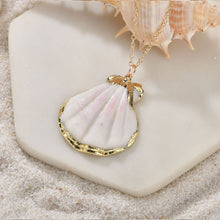 Load image into Gallery viewer, Heartbeats Seashell Necklace Set Of 3 Vista Shops