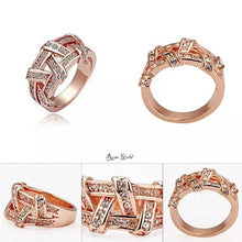Load image into Gallery viewer, NYSA The Swarovski Crystal Cocktail Ring In Gold And Rose Gold Vista Shops