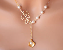 Load image into Gallery viewer, Pearly Lily Lariat Necklace in Sterling Silver and Real Pearl Vista Shops