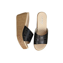 Load image into Gallery viewer, Zinnia Wedges Flowers On Your Feet By Seasons Vista Shops