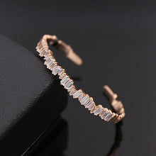 Load image into Gallery viewer, Bonjour Bracelet La French Natural Baguette Setting Vista Shops