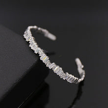 Load image into Gallery viewer, Bonjour Bracelet La French Natural Baguette Setting Vista Shops