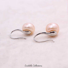 Load image into Gallery viewer, Moon in the Sky bright Pearl Earrings in Set of 3 Vista Shops