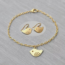 Load image into Gallery viewer, Set of Spring has Sprung Bracelet and Earrings Vista Shops